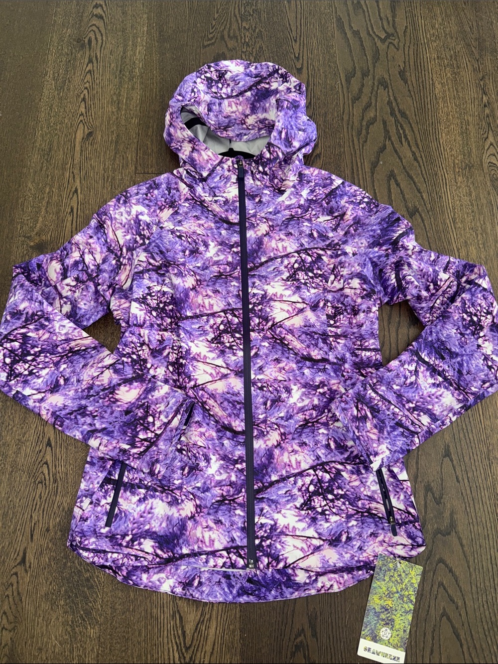 Lululemon | Rain is calling jacket | Seawheeze Exclusive NWT | size 6 - Picture 3 of 9